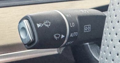 4 Cara Merawat Wiper Mobil Listrik Agar Tetap Awet