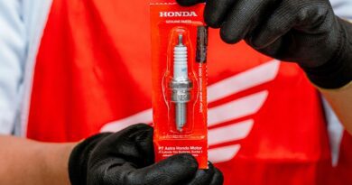 6 Tanda Busi Motor Lemah dan Cara Ceknya