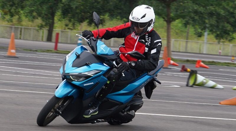 Anda Wajib Coba Vario 125 Street, Stang Trail-nya Jadi Pengen Ke Hutan Dan Tersesat Ke Dalamnya