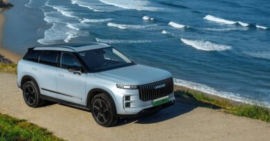 Liburan Nataru Mau Kemana Pakai Mobil Hybrid Saja, Ini 5 Kelebihannya