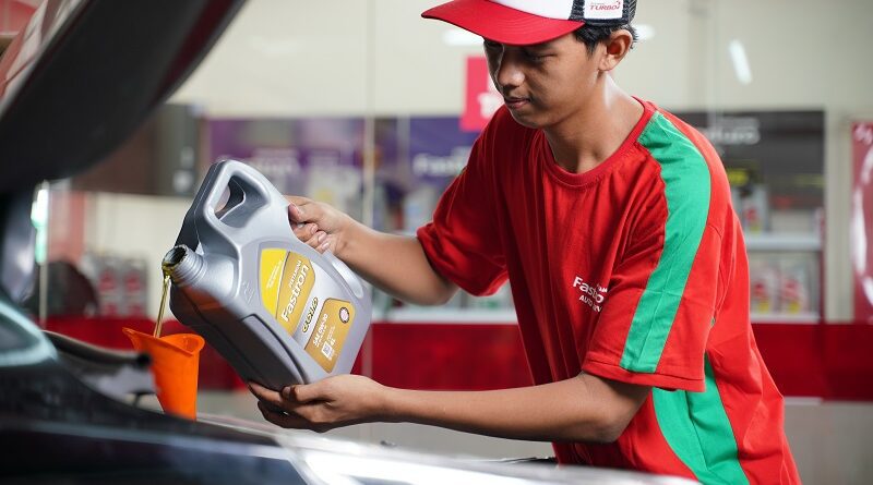 Ganti Oli Fastron Dapat Lamborghini Plus Diseterin Rifat Sungkar