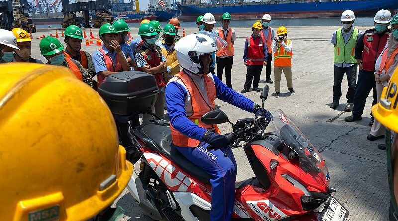 Safety Riding Center WMS, Sekolahnya Emak-Emak Sein Kiri Belok Kanan