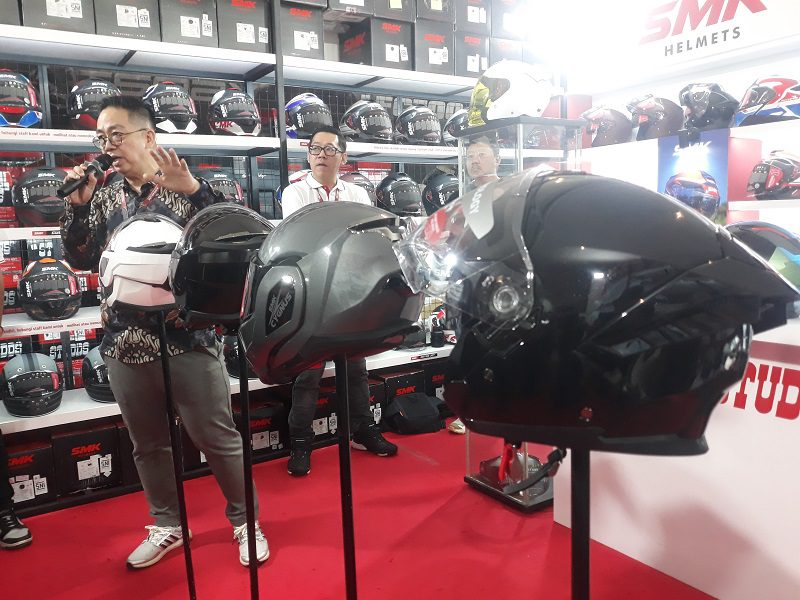 Cygnus & Atlas, Fresh Item SMK STUDDS Helmets Untuk Bikers Sejati di IIMS 2026