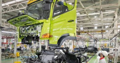 8 Sumbangsih Hino Jadi “Support Sistem” Ekosistem Transportasi Nasional Selama 43 Tahun