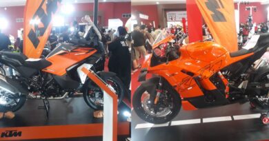 KTM DNA Ready To Race, RC 990 R & 1390 Super Adventure S EVO