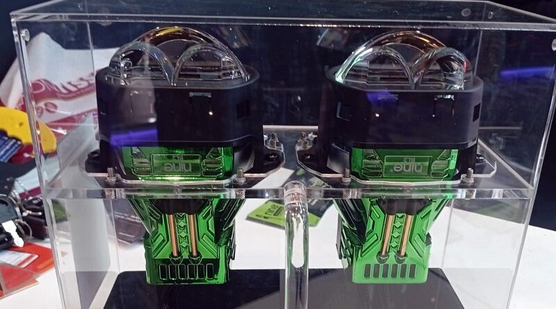 LUXIMOS BL1 & BL2, Lampu Projector Double Laser Hadir di IIMS 2026