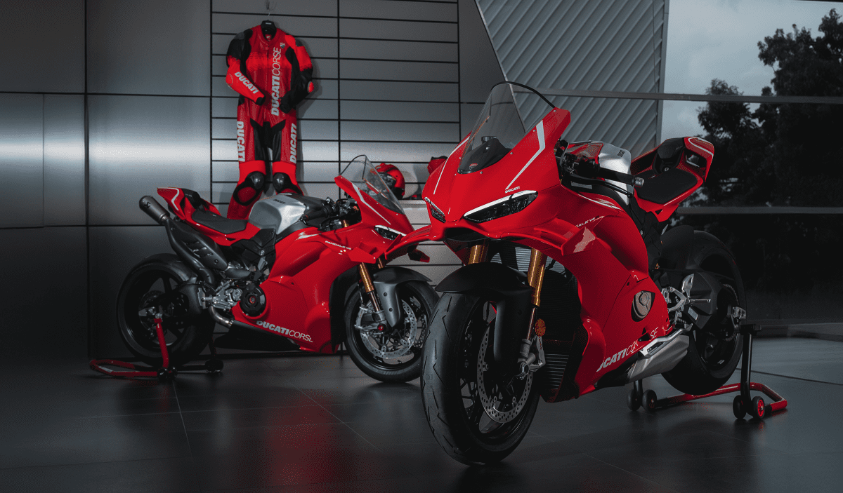 Disaat Menantea Jerome Polin Gulung Tikar, Ducati Panigale V4 R Malah Masuk ke Indonesia