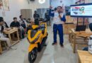 Ketika Emas Naik, 90 Bikers Konvoi Vario125 Night Ride