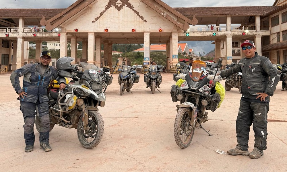Dua Rider ini Tembus Tibet Hanya Berbekal Motor Plat B & D Saja