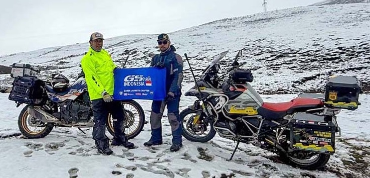 2 Rider Ini Jadi Pertama Riding Ke Tibet Pakai Motor Plat Indonesia Asli