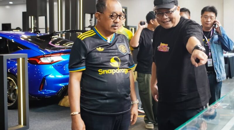 Ternyata Armuji Doyan Mobil Modif