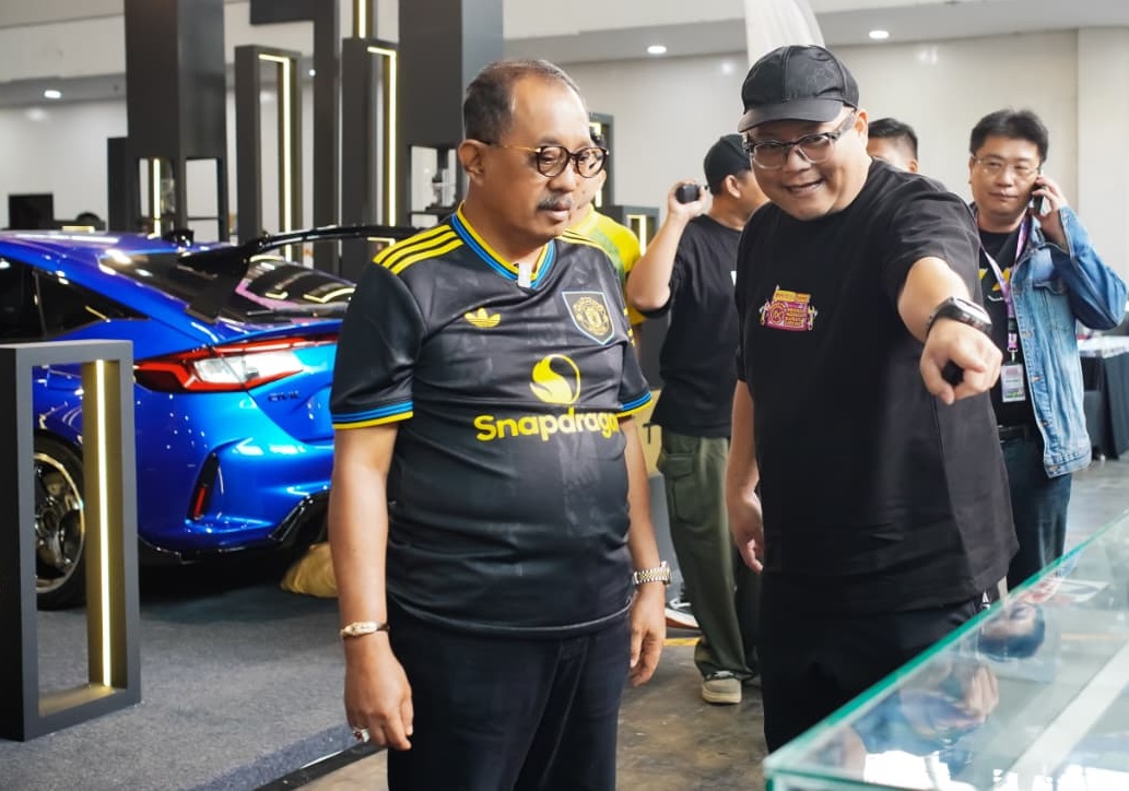 Ternyata Armuji Doyan Mobil Modif