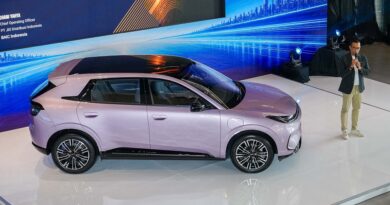 BAIC T1 Cuma 318 juta , Pas GIIAS Bisa Booking