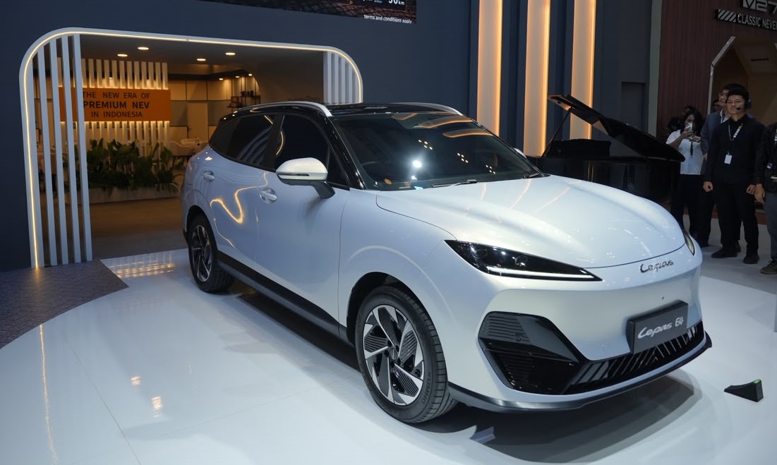 6 Pertimbangan Ini Mengapa LEPAS E4 EV Layak Jadi Mobil Listrik Pertama Anda
