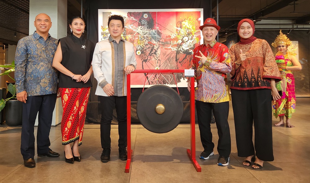 BMW Astra & Teh Villa Gallery Hadirkan Seni Serta Otomotif Premium
