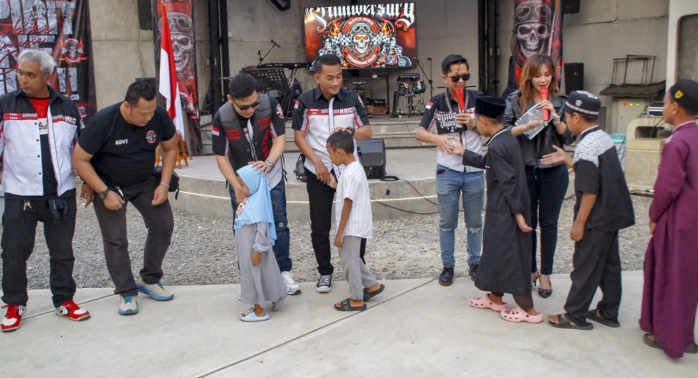 MBIC Genap 2 Tahun, 200 Lebih Member Santuni 32 Yatim Piatu di Warnoes Gas Alam