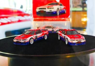 Nissan Skyline GT-R BNR34 Versi Hotwheels Raksasa