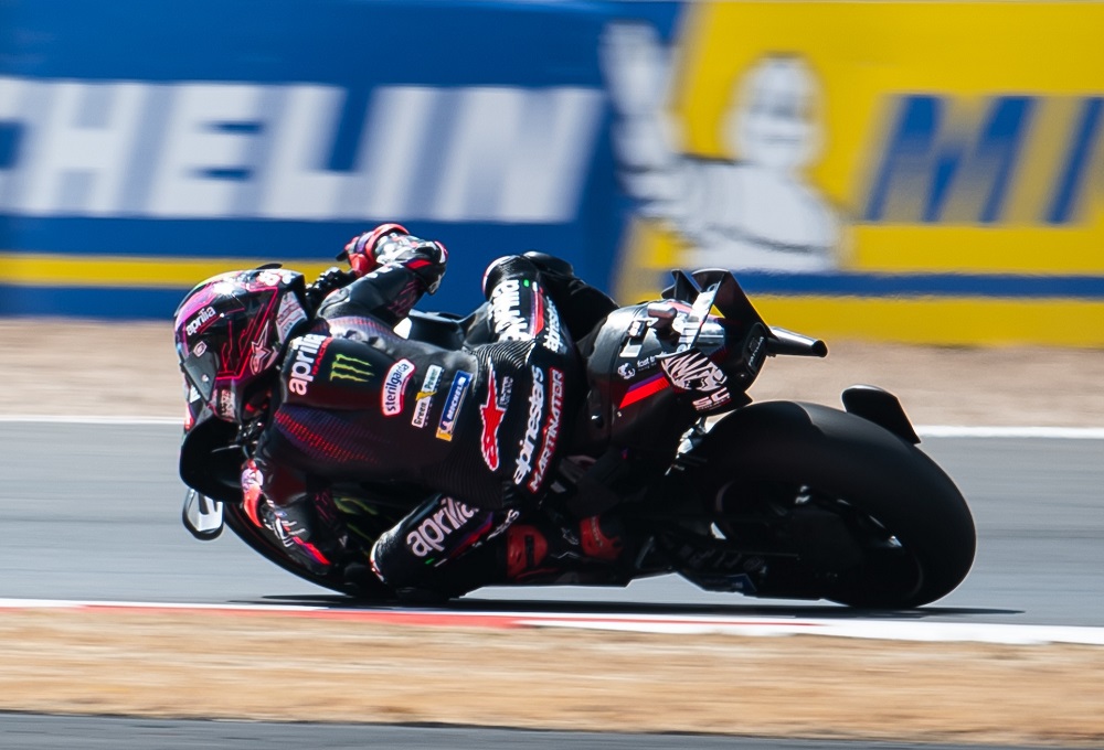 Raúl Fernández Menang, Aprilia Kuasai Podium Silverstone